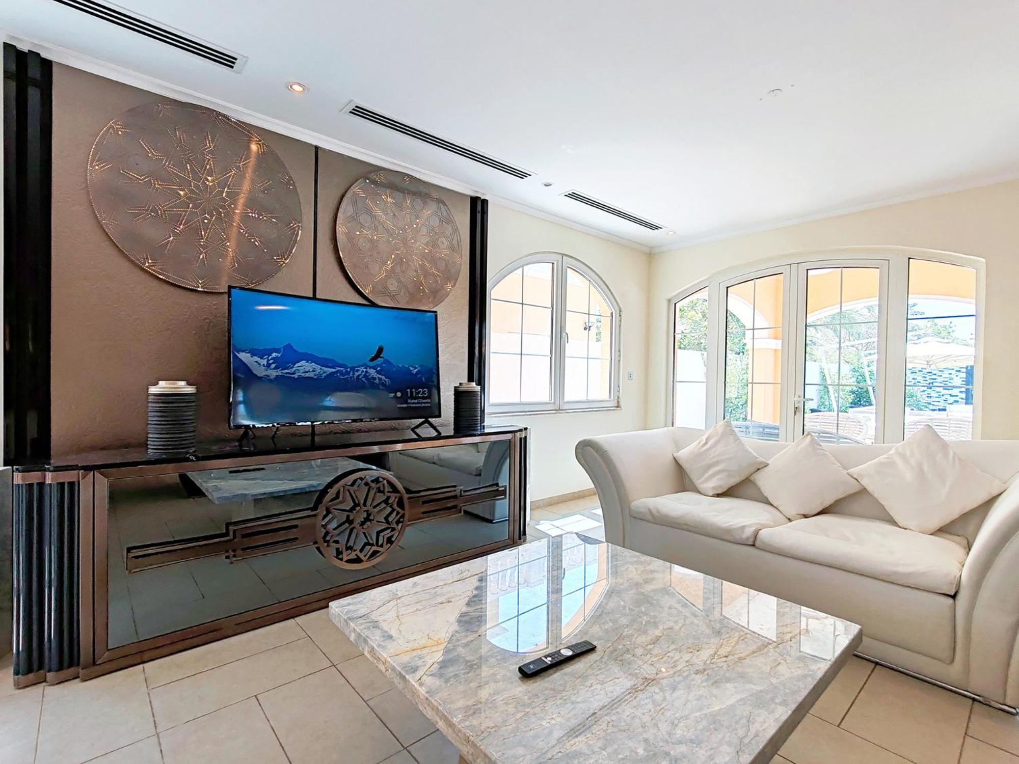 Royal Private Pool, Lux 7-bedroom On Marina Villa