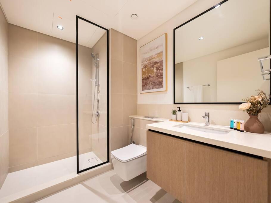 2br-fountain & Burj Khalifa View - Near Mall * Dubai
