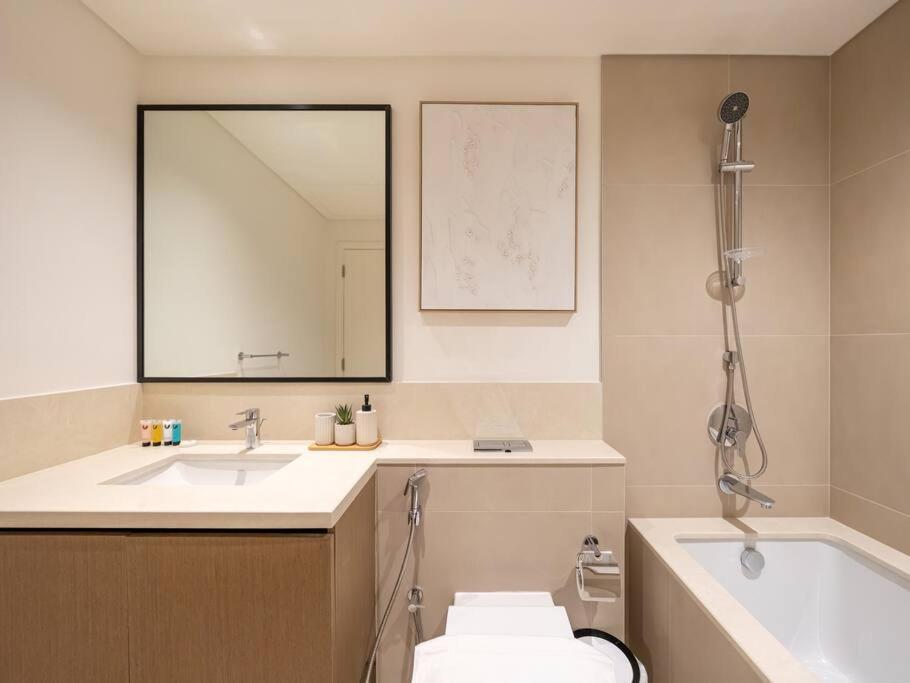 Apartment 2br-fountain & Burj Khalifa View - Near Mall Dubai