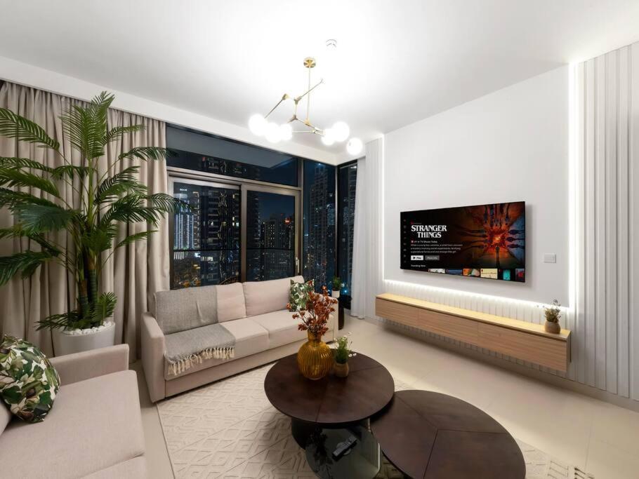Apartment 2br-fountain & Burj Khalifa View - Near Mall Dubai
