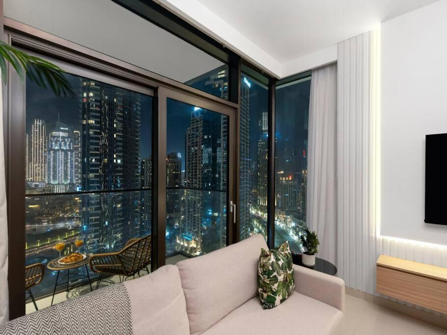 Apartment 2br-fountain & Burj Khalifa View - Near Mall *