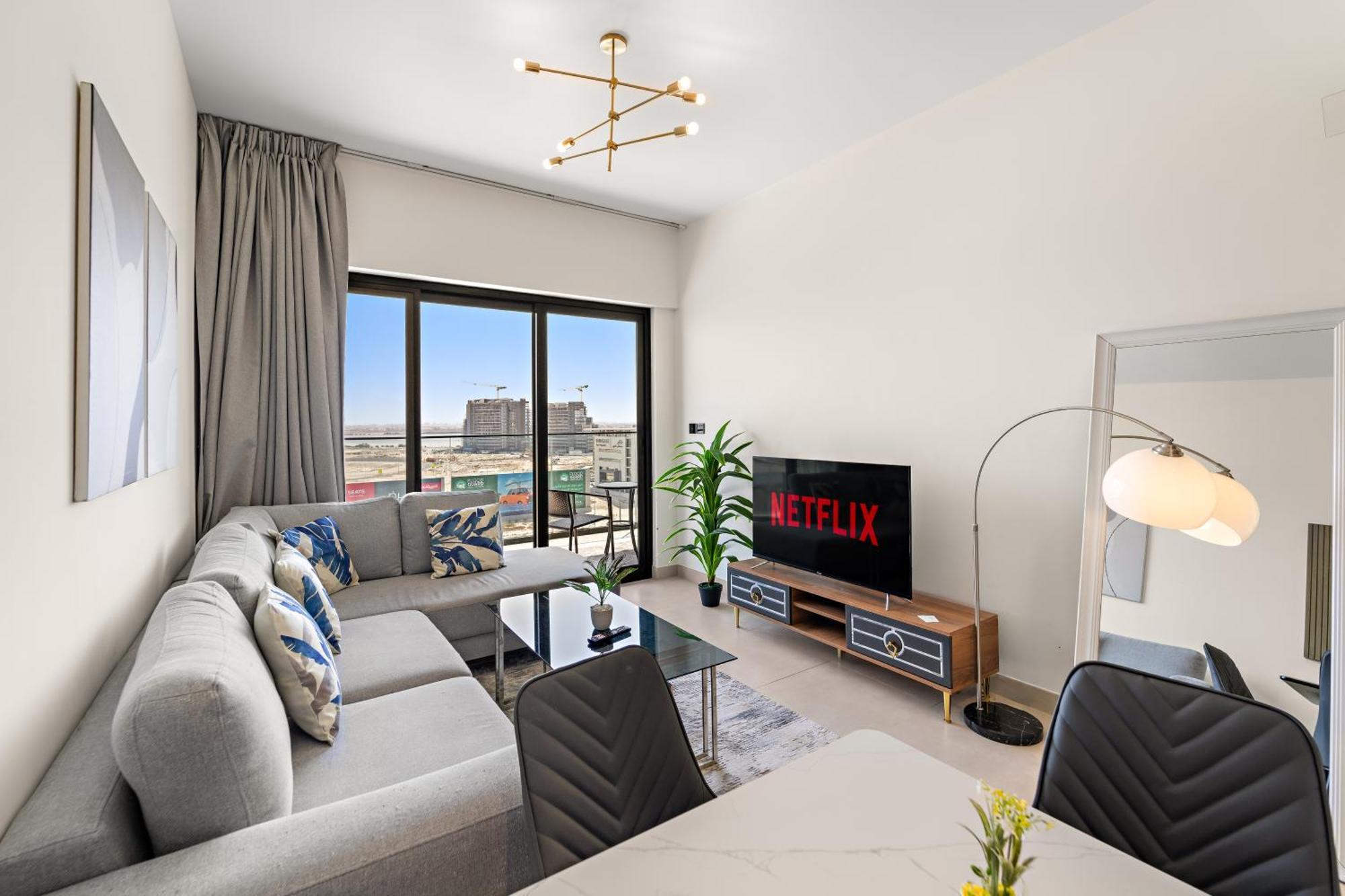 Chic 1 Bedroom With Pool, Gym & Free Parking Apartment *