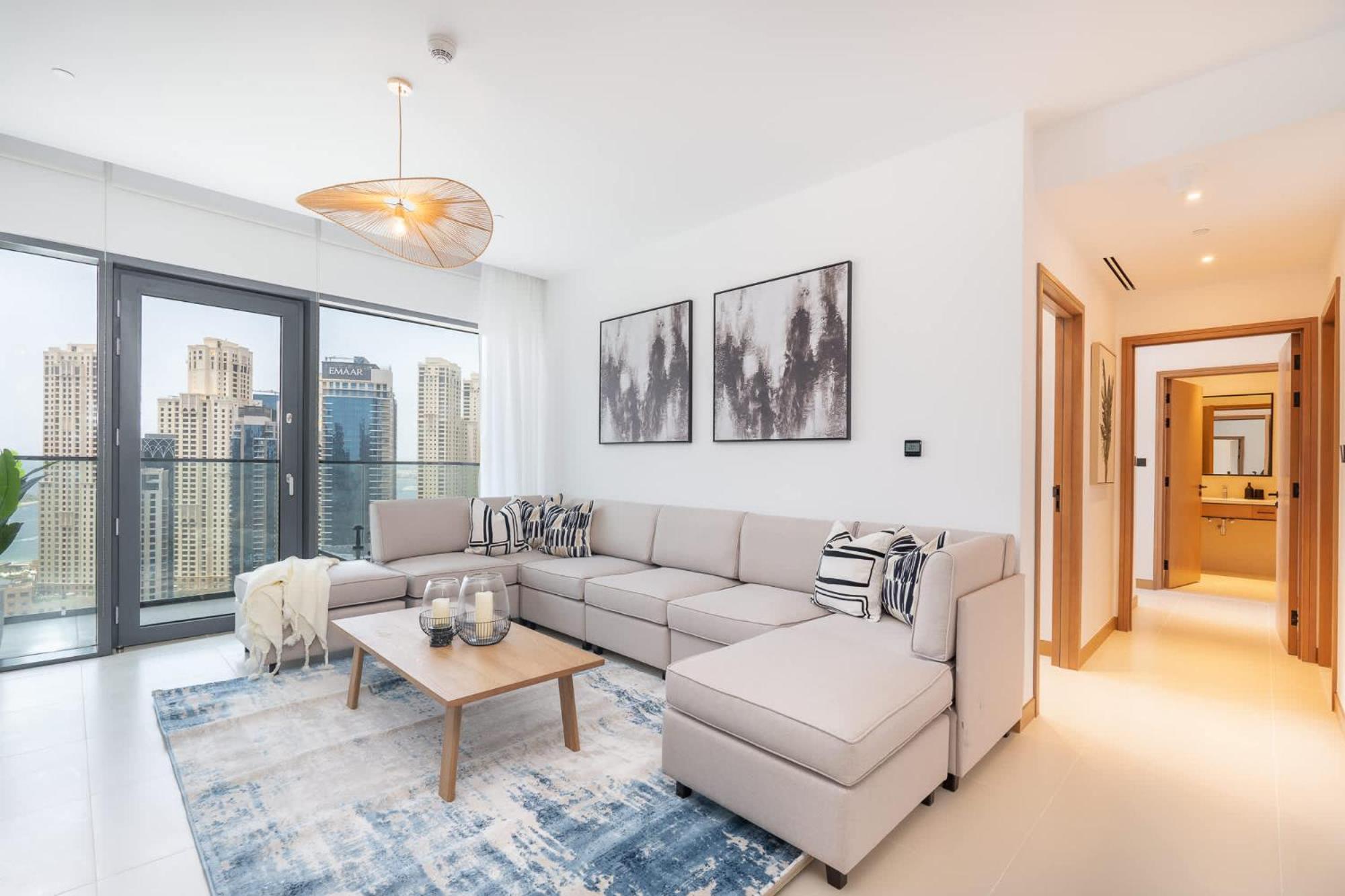 Stylish 3-bedrooms With An Elegant Dining Area In The Heart Of Marina! Apartment *