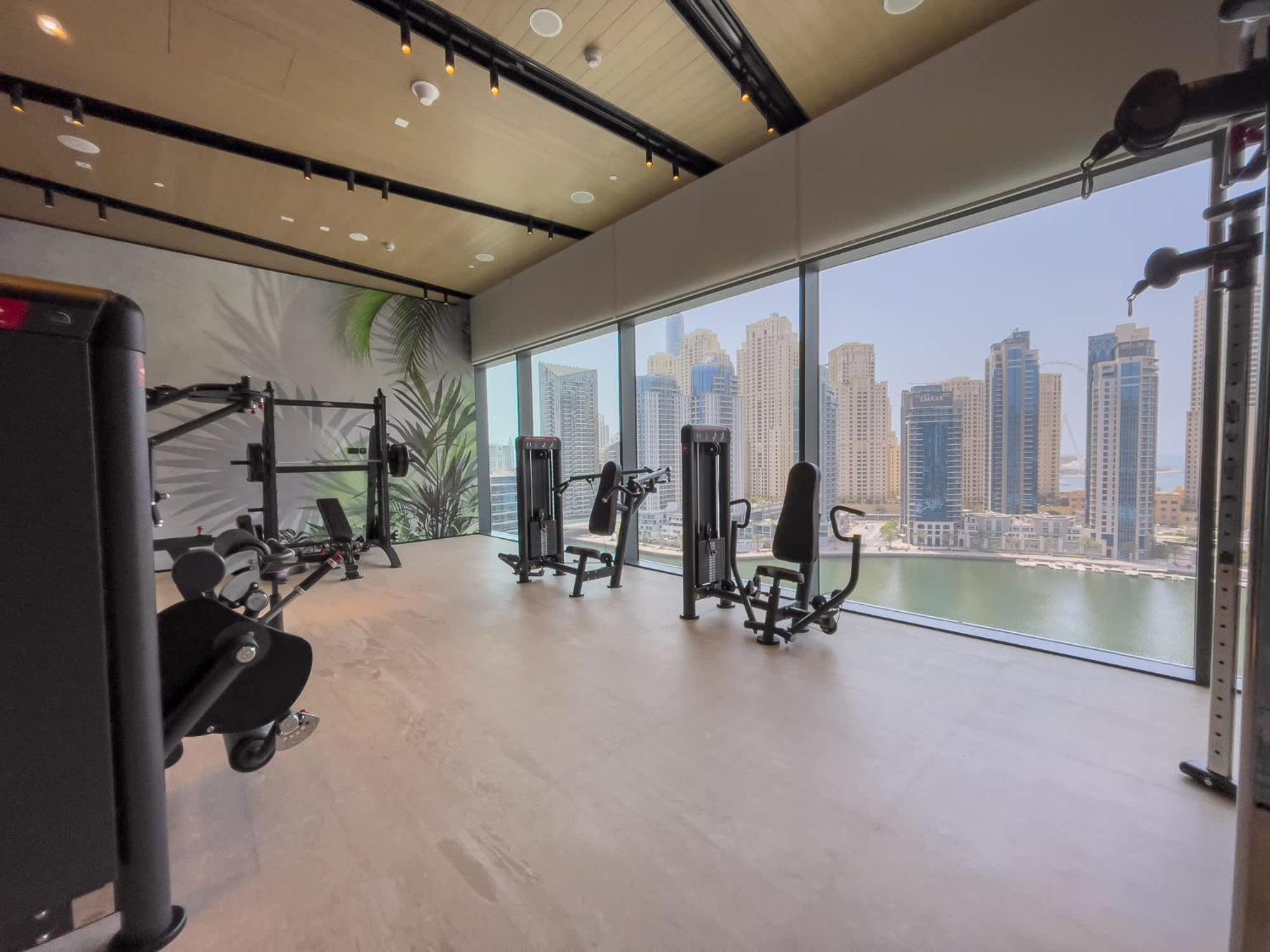 Stylish 3-bedrooms With An Elegant Dining Area In The Heart Of Marina! Apartment Dubai