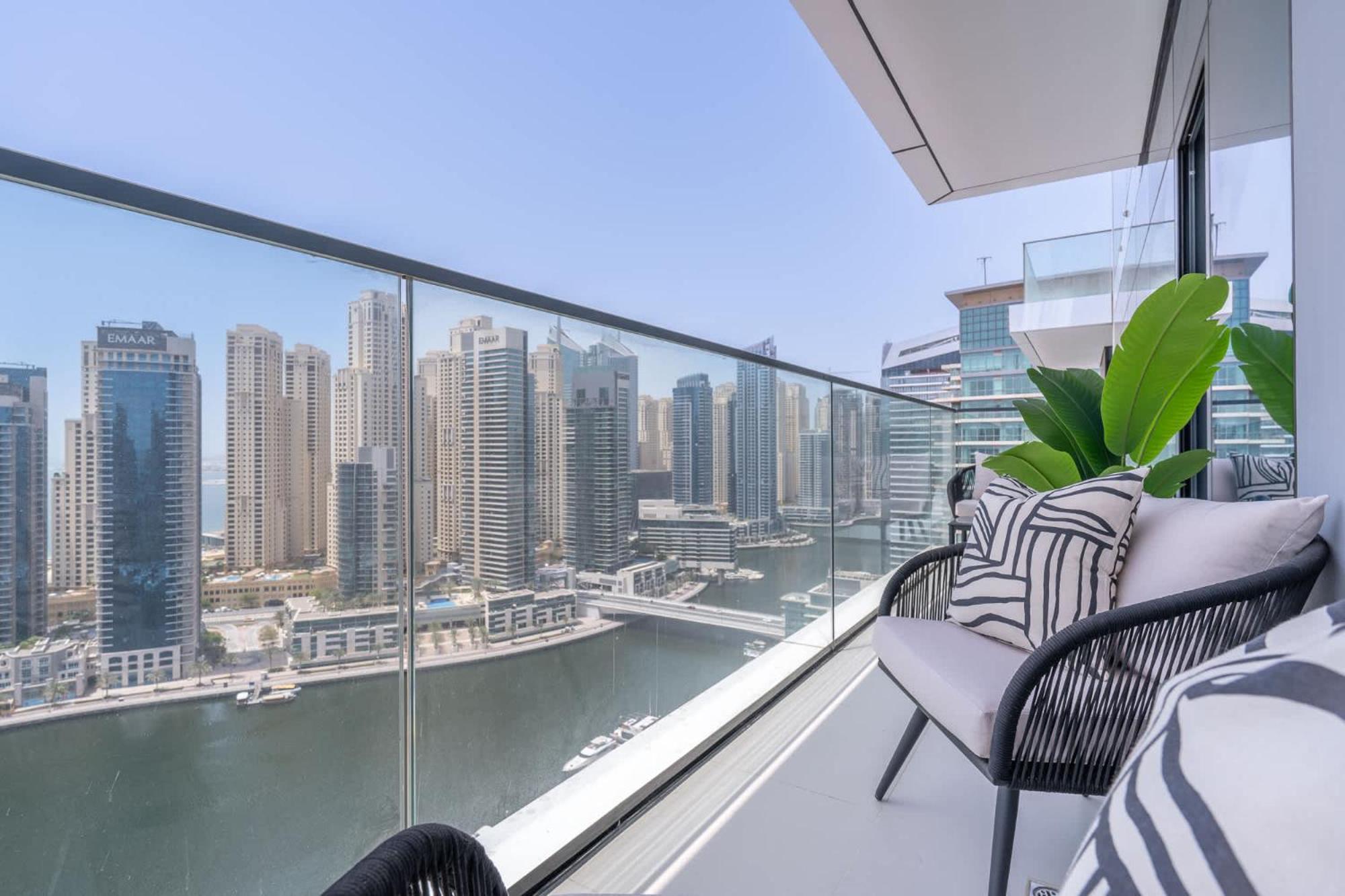 Stylish 3-bedrooms With An Elegant Dining Area In The Heart Of Marina! Dubai