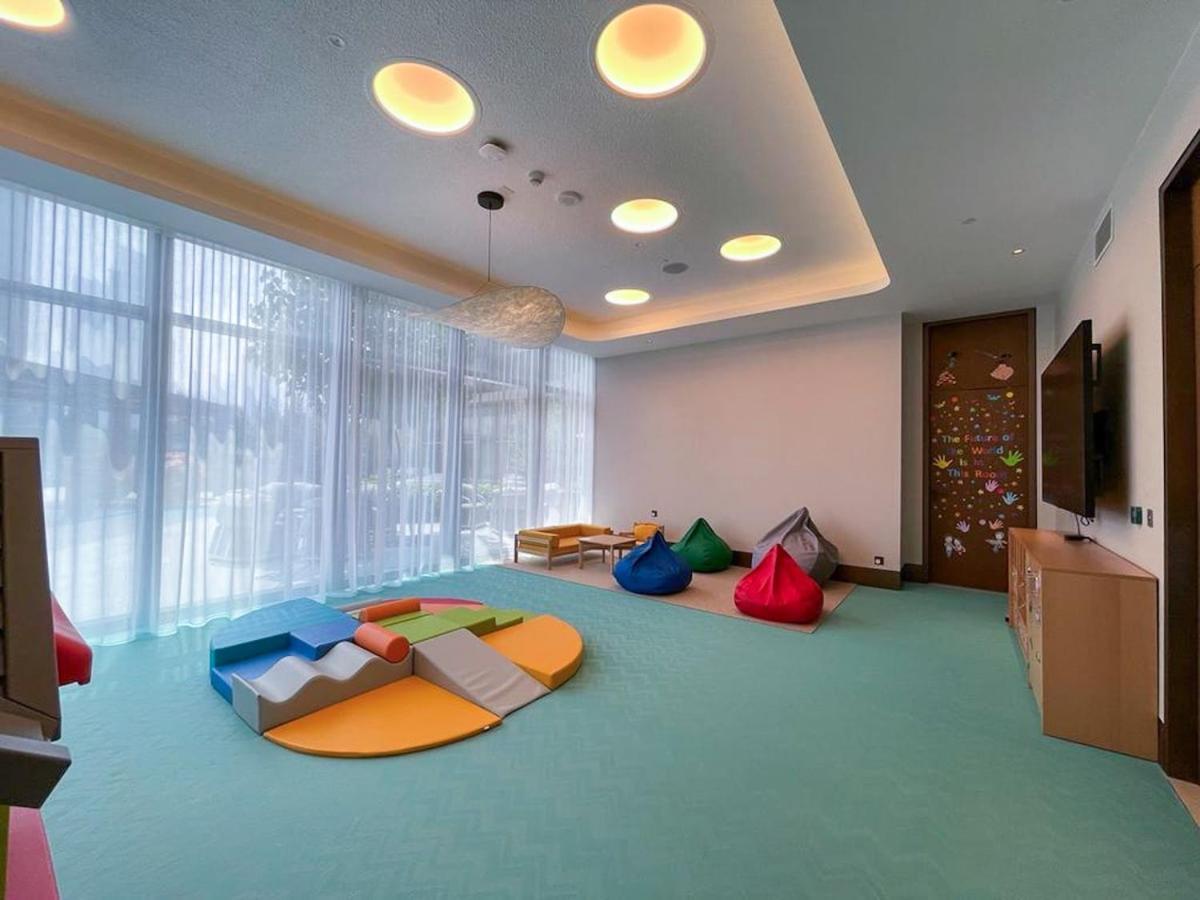 Apartment Chic For 4 With Burj Khalifa Views