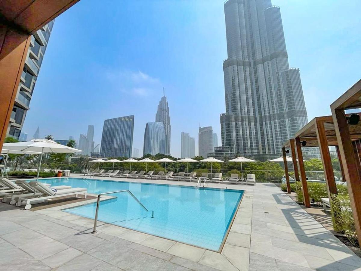 Apartment Chic For 4 With Burj Khalifa Views Dubai
