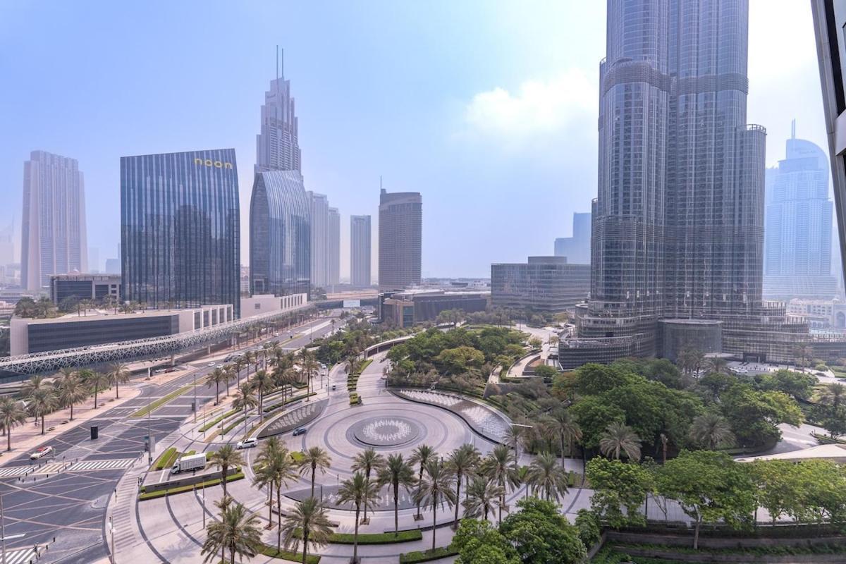 Chic For 4 With Burj Khalifa Views * Dubai