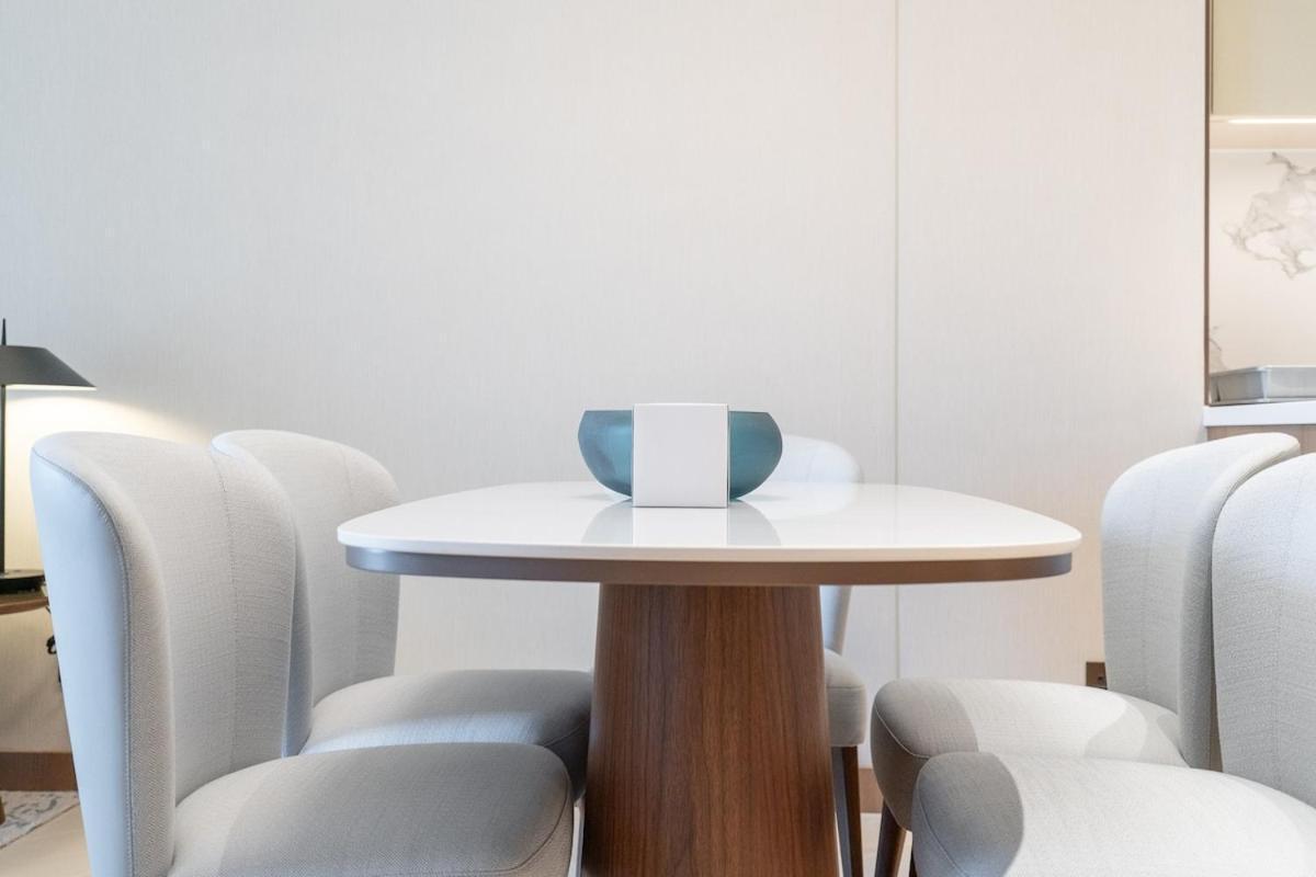Apartment Chic For 4 With Burj Khalifa Views Dubai