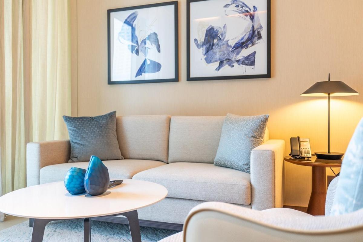 Chic For 4 With Burj Khalifa Views Apartment