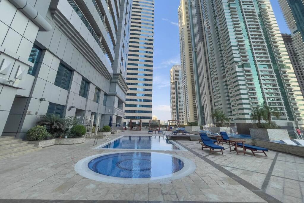 Lux Two Br W Sea Views From In Marina Dubai