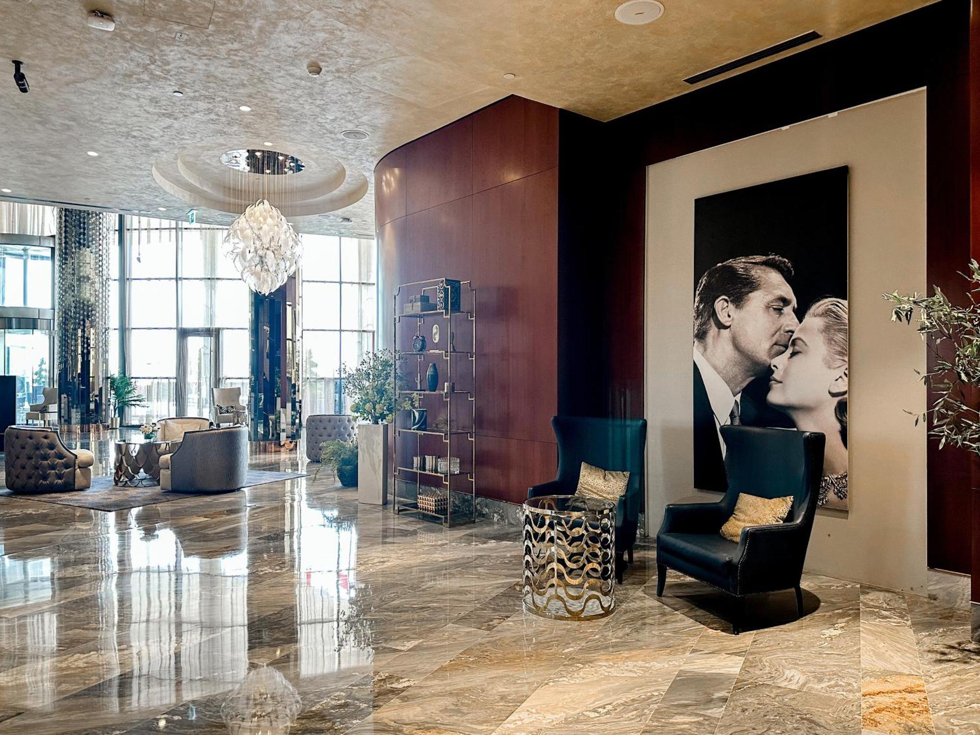 Apartment Trophy - Paramount W Burj Khalifa View & Huge Balcony *