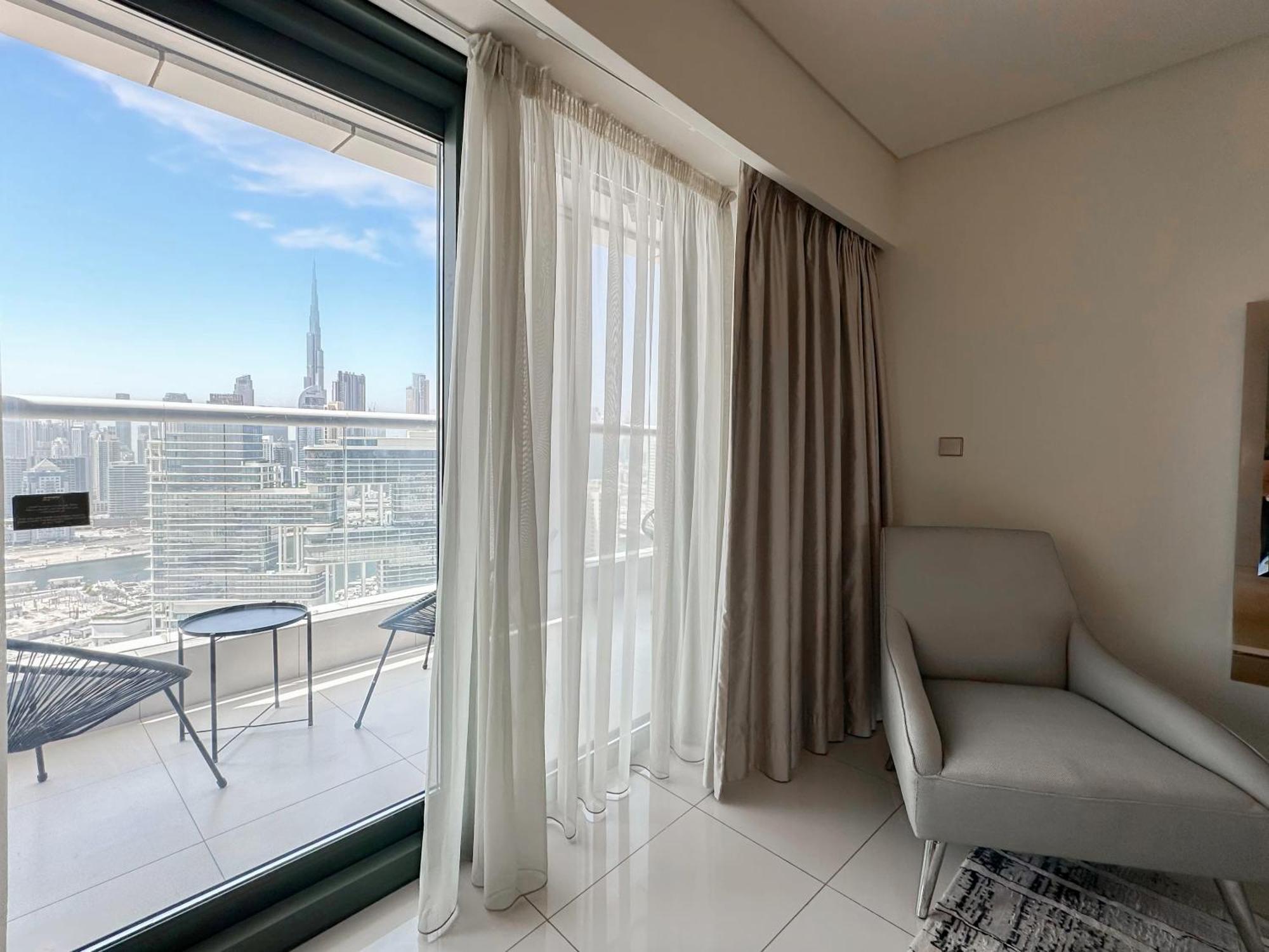 Trophy - Paramount W Burj Khalifa View & Huge Balcony *