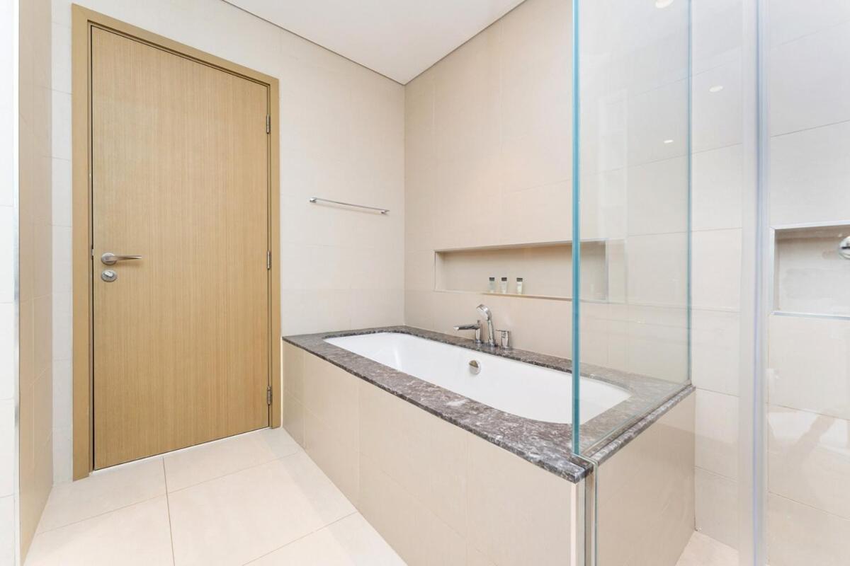 Apartment Bright & Beautiful 2-bedroom In Downtown