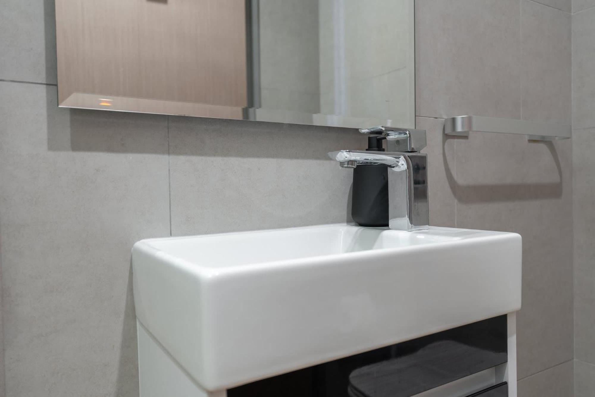 The Ultimate Vacation Starts On This Flat * Dubai