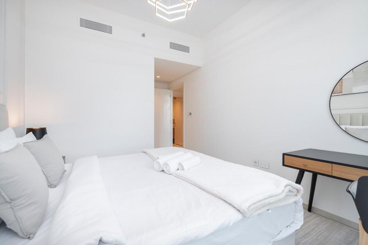 Beautiful 2-br Flat In Downtown Luxury Living At Its * Dubai