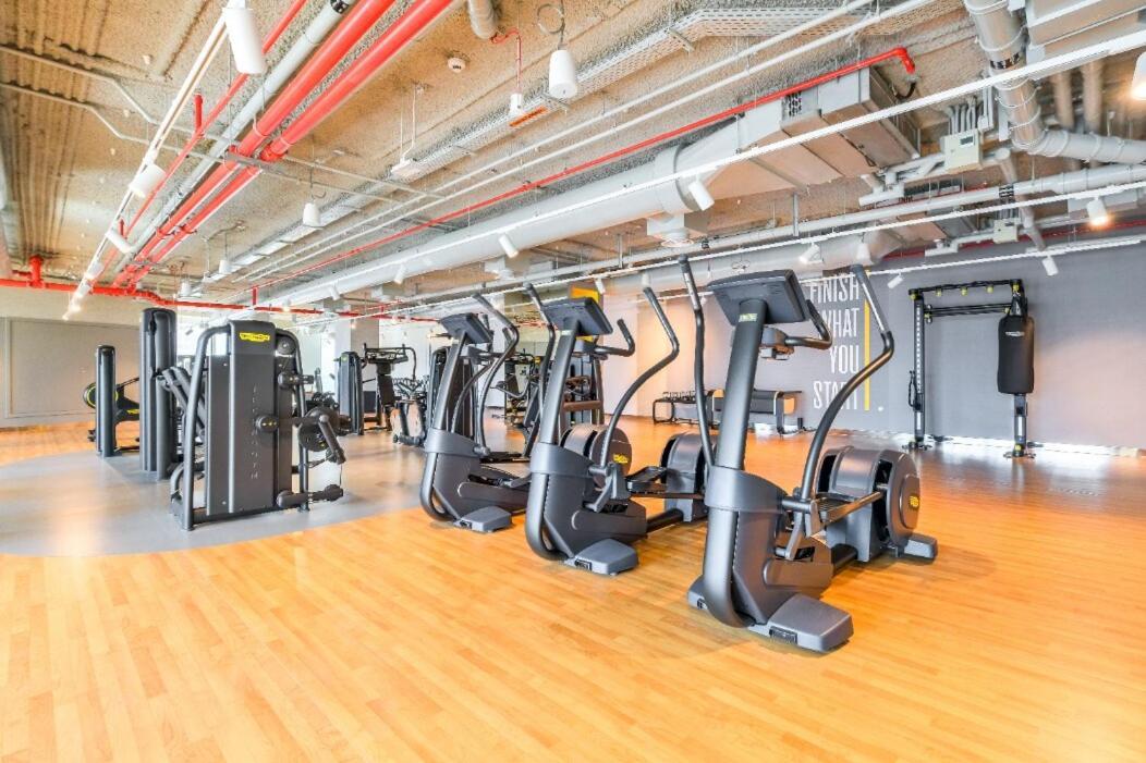 Apartment Beautiful 2-br Flat In Downtown Luxury Living At Its