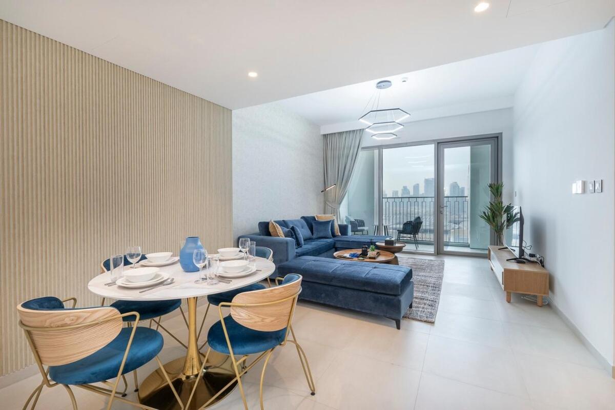 Beautiful 2-br Flat In Downtown Luxury Living At Its Apartment *