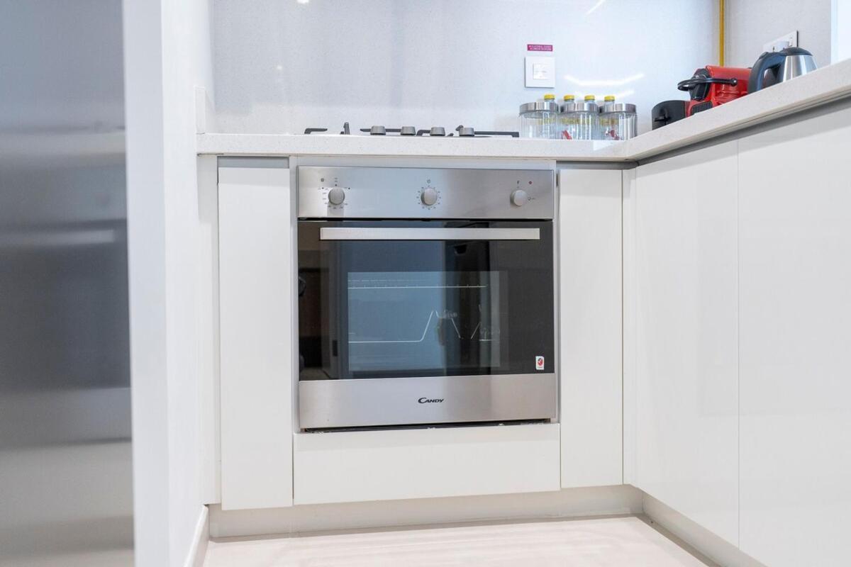 Beautiful 2-br Flat In Downtown Luxury Living At Its