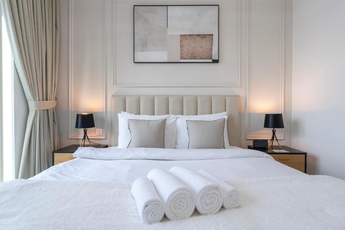 Beautiful 2-br Flat In Downtown Luxury Living At Its