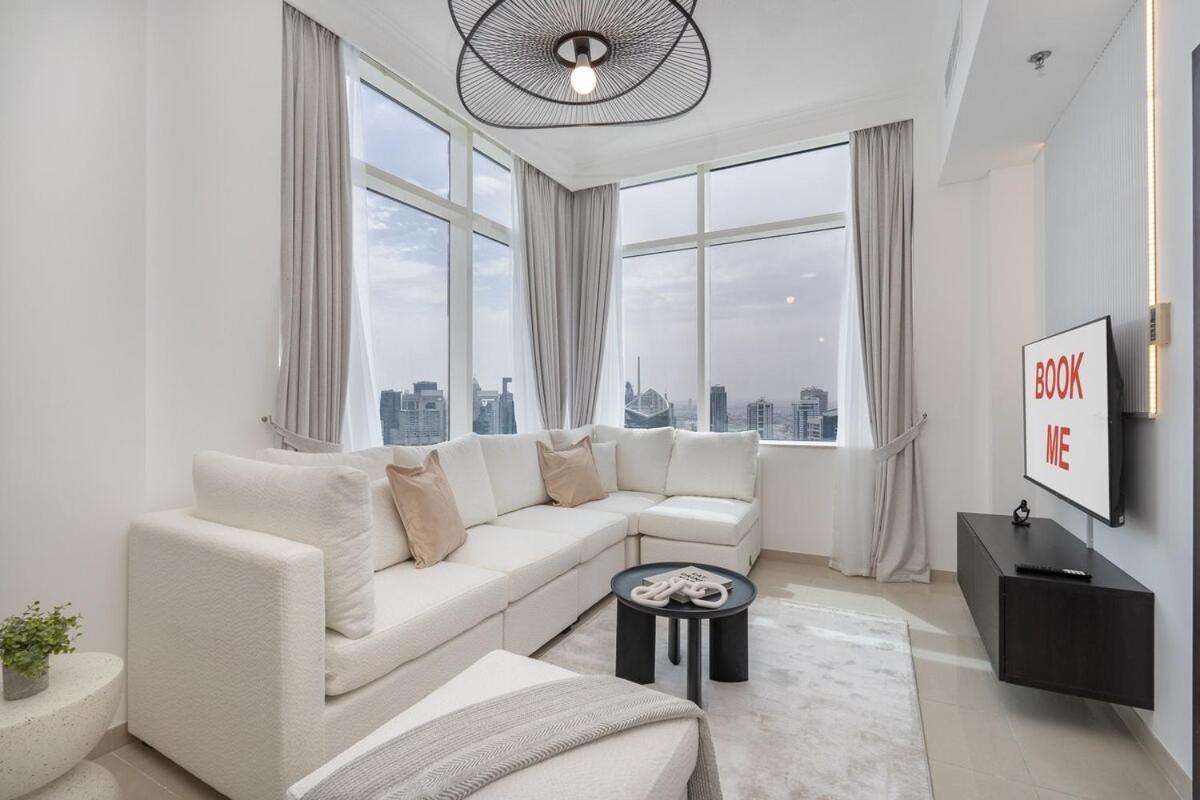 Apartment Sophisticated 1-bedroom With Skyscrapers View At Botanica Tower Dubai