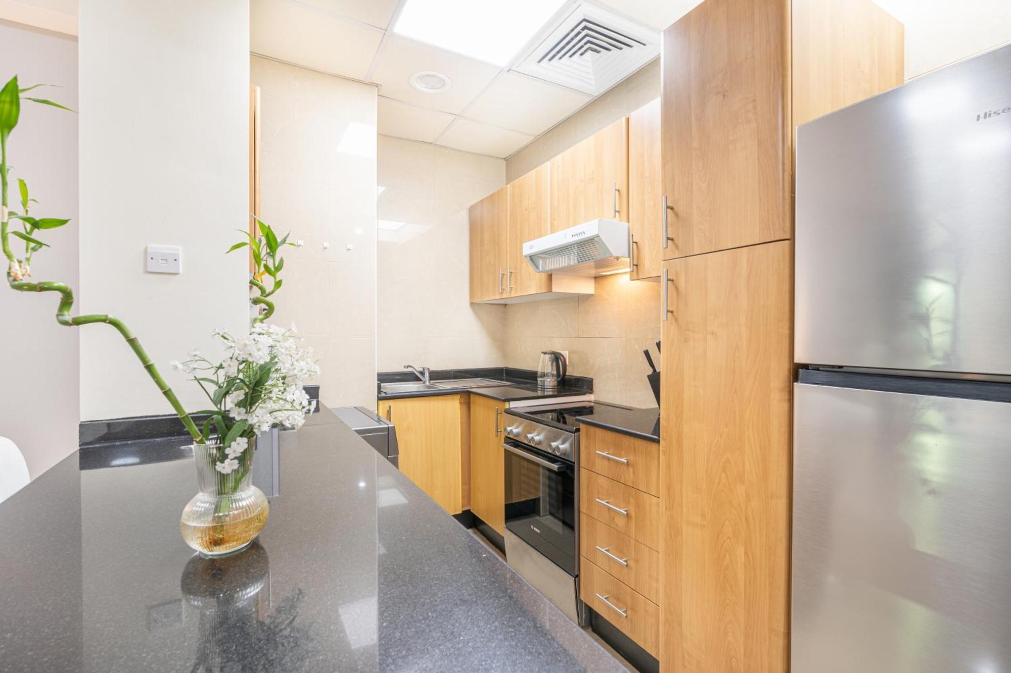 Spacious In The Heart Of Marina * Dubai