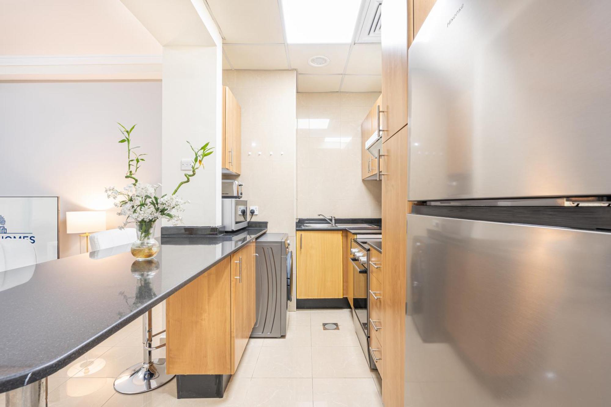 Spacious In The Heart Of Marina * Dubai
