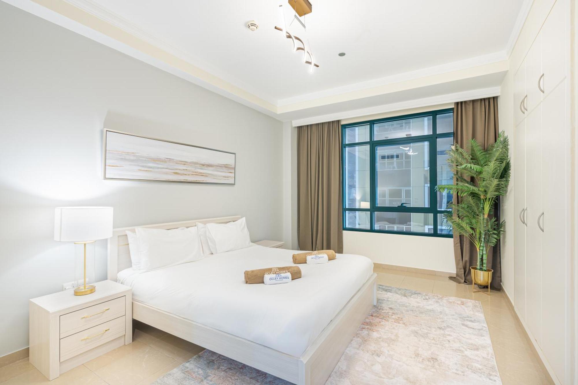 Spacious In The Heart Of Marina Apartment *