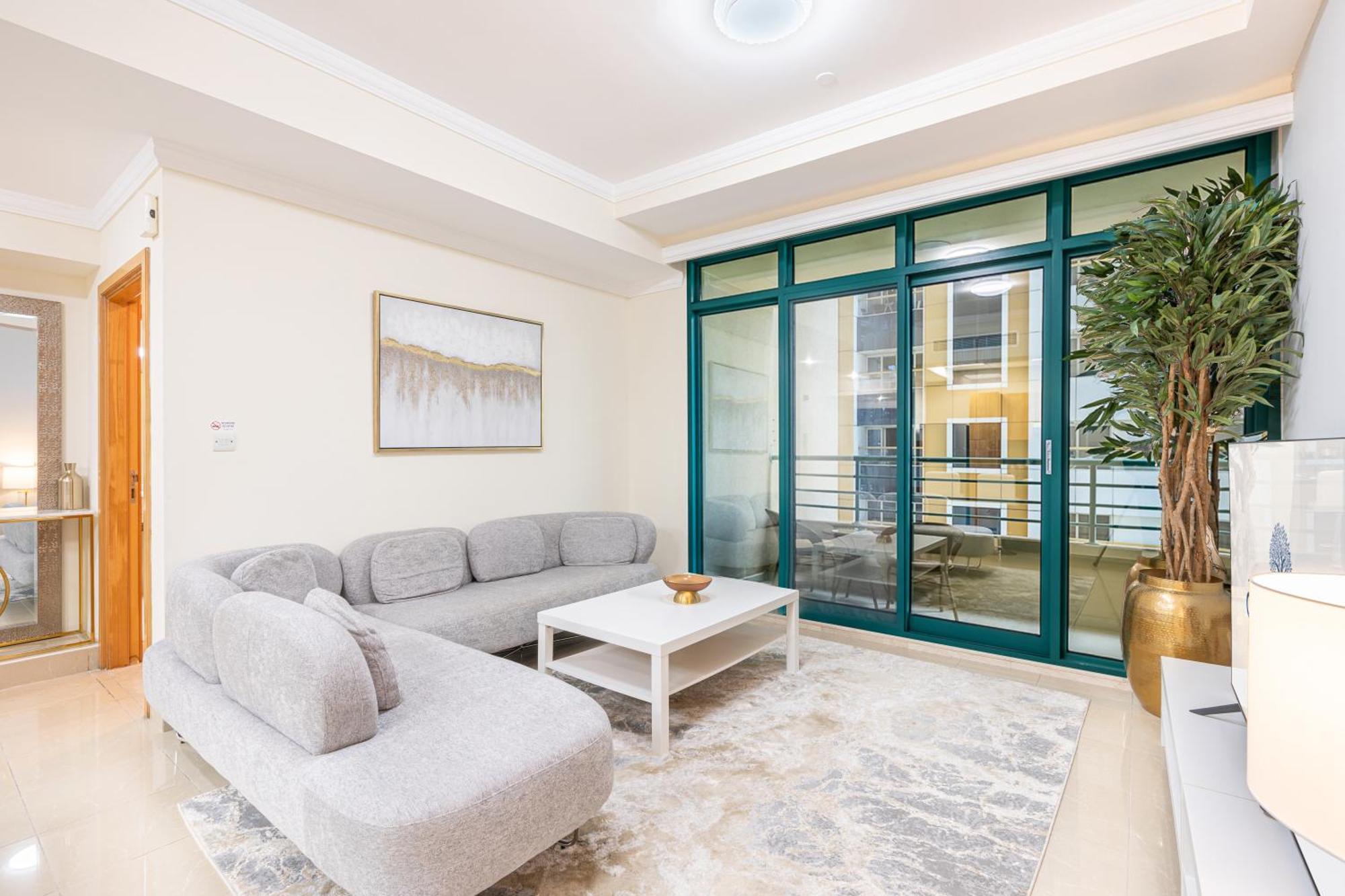 Spacious In The Heart Of Marina Apartment Dubai