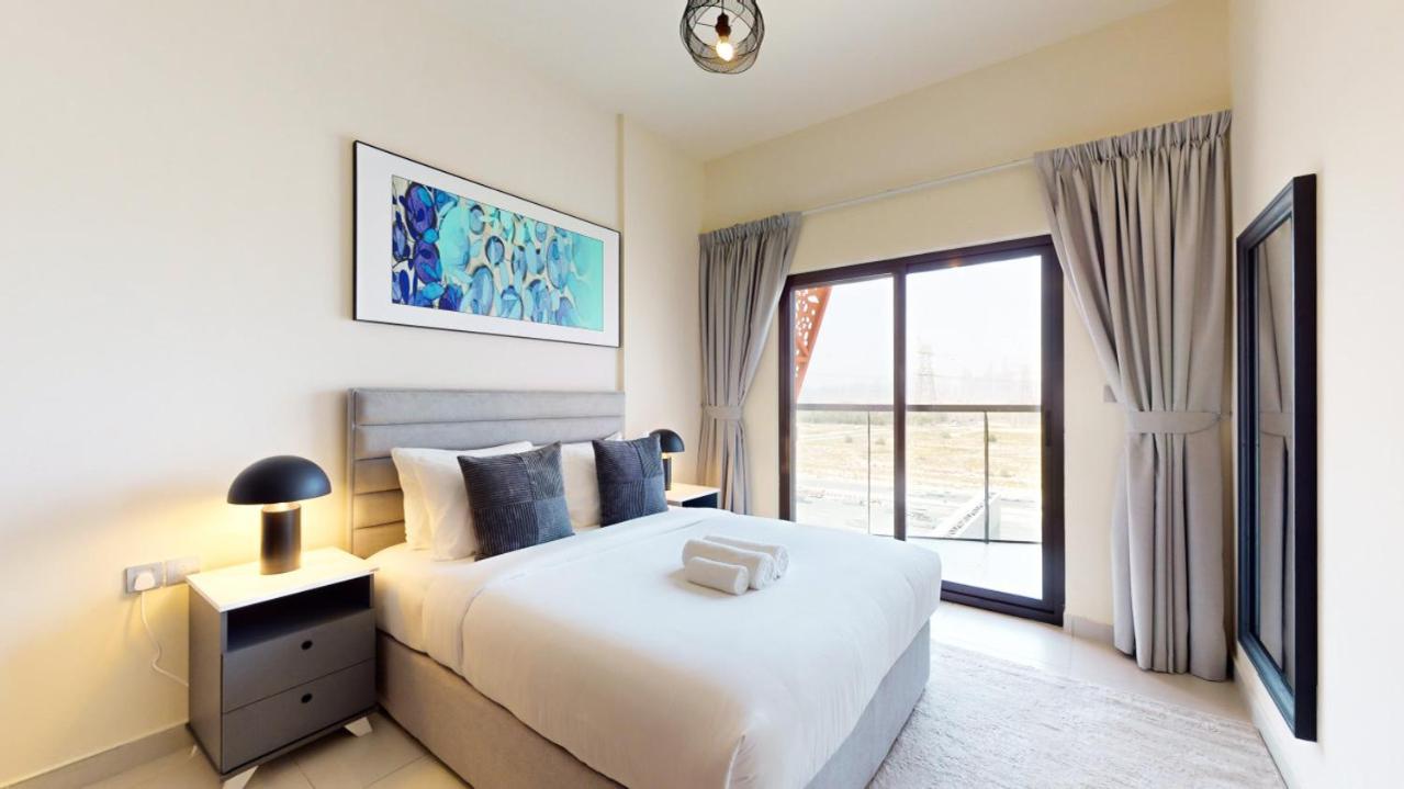 Binghatti Gate - Cosy Two Bedroom