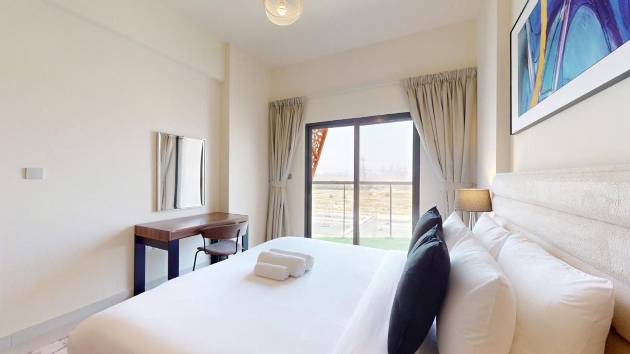 Binghatti Gate - Cosy Two Bedroom * Dubai