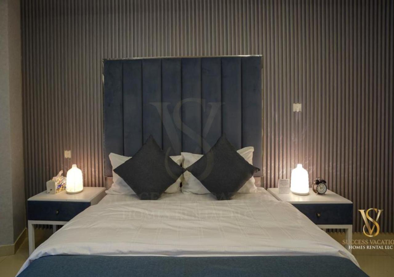 Success Luxury Apartment: Beachside Living With Daily Housekeeping * Dubai