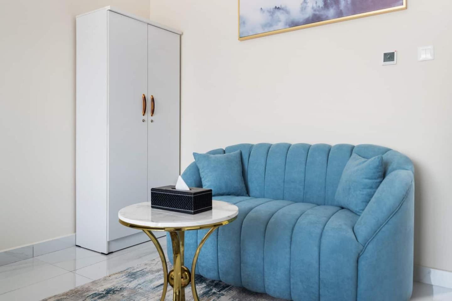 Apartment Super Luxury Studionewly Built Dubai