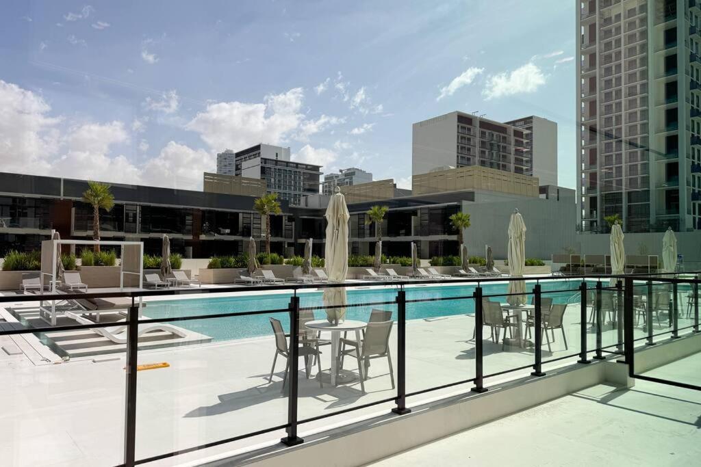 Elegant Living In 1 Bdr At Jvc With Amenities Apartment *