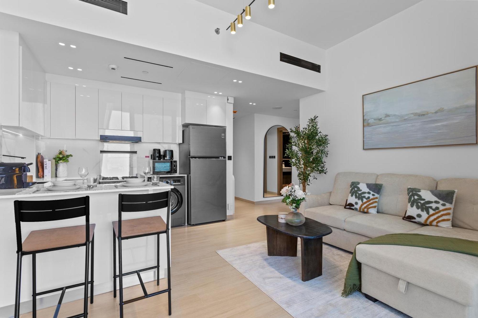 Elegant Living In 1 Bdr At Jvc With Amenities *