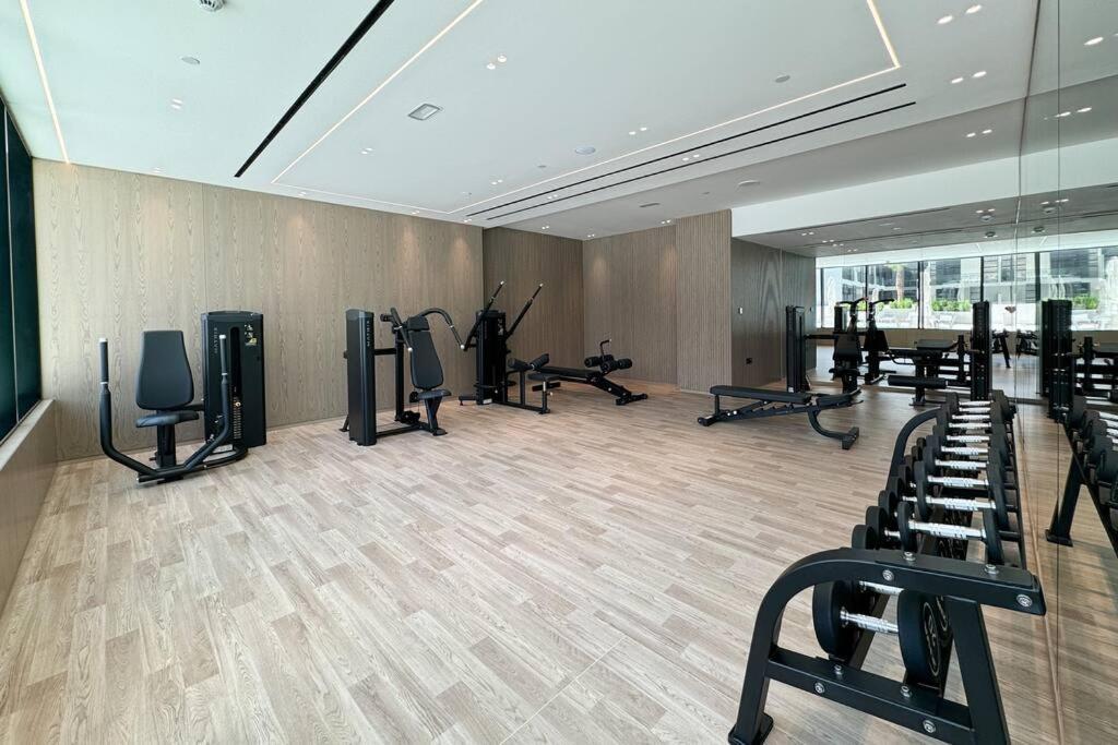 Apartment Elegant Living In 1 Bdr At Jvc With Amenities *