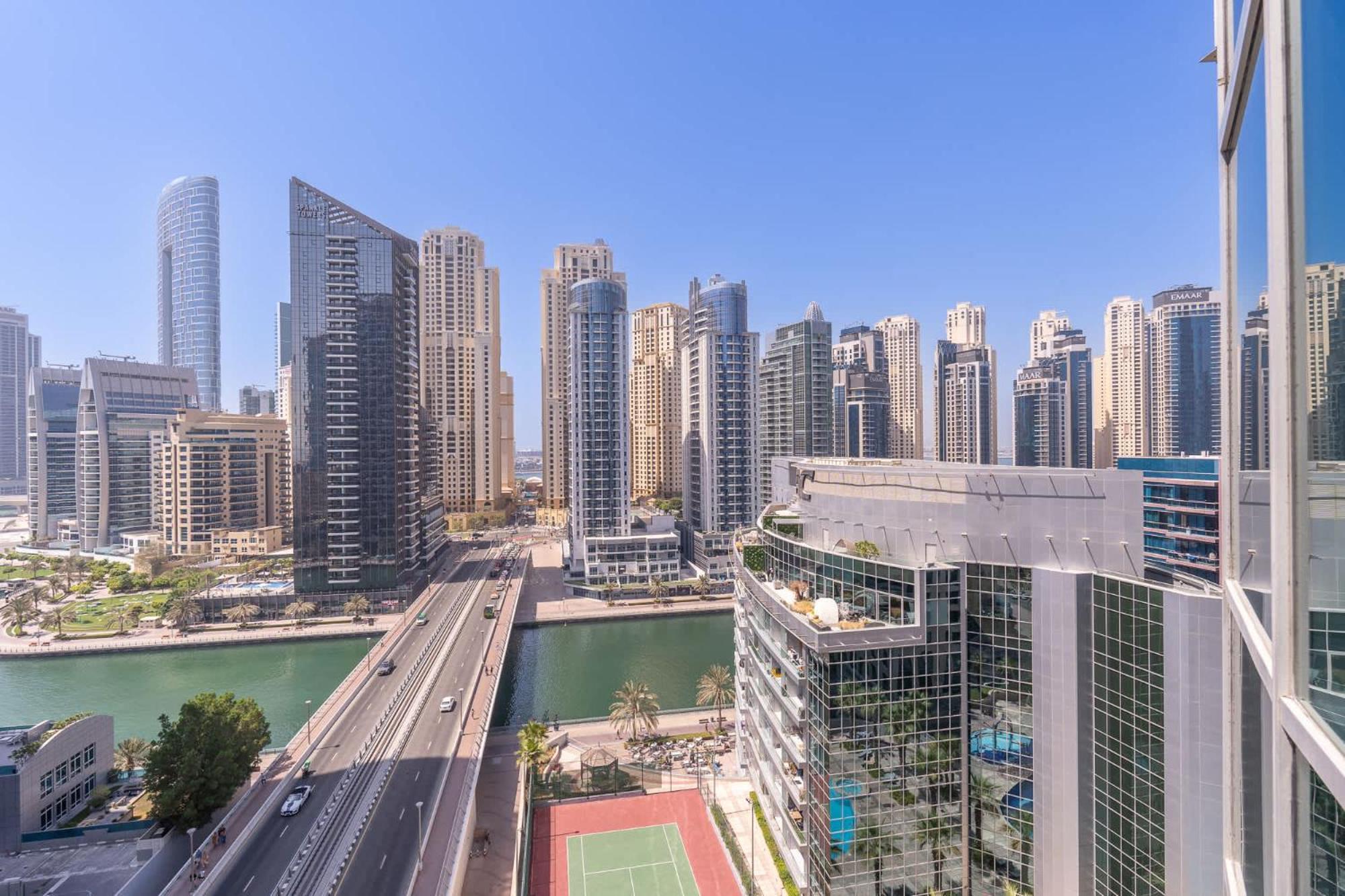 Minimalist Airy 3-bedroom With Cityscape View In Marina Apartment Dubai