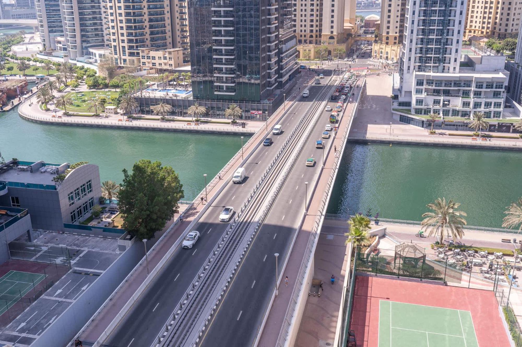 Minimalist Airy 3-bedroom With Cityscape View In Marina Dubai