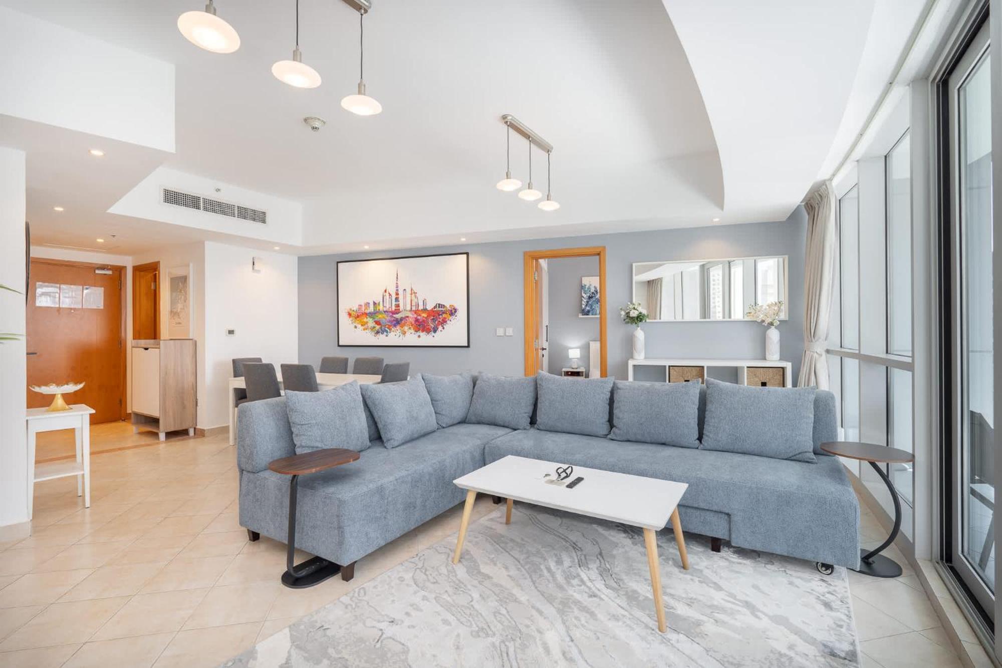 Apartment Minimalist Airy 3-bedroom With Cityscape View In Marina Dubai
