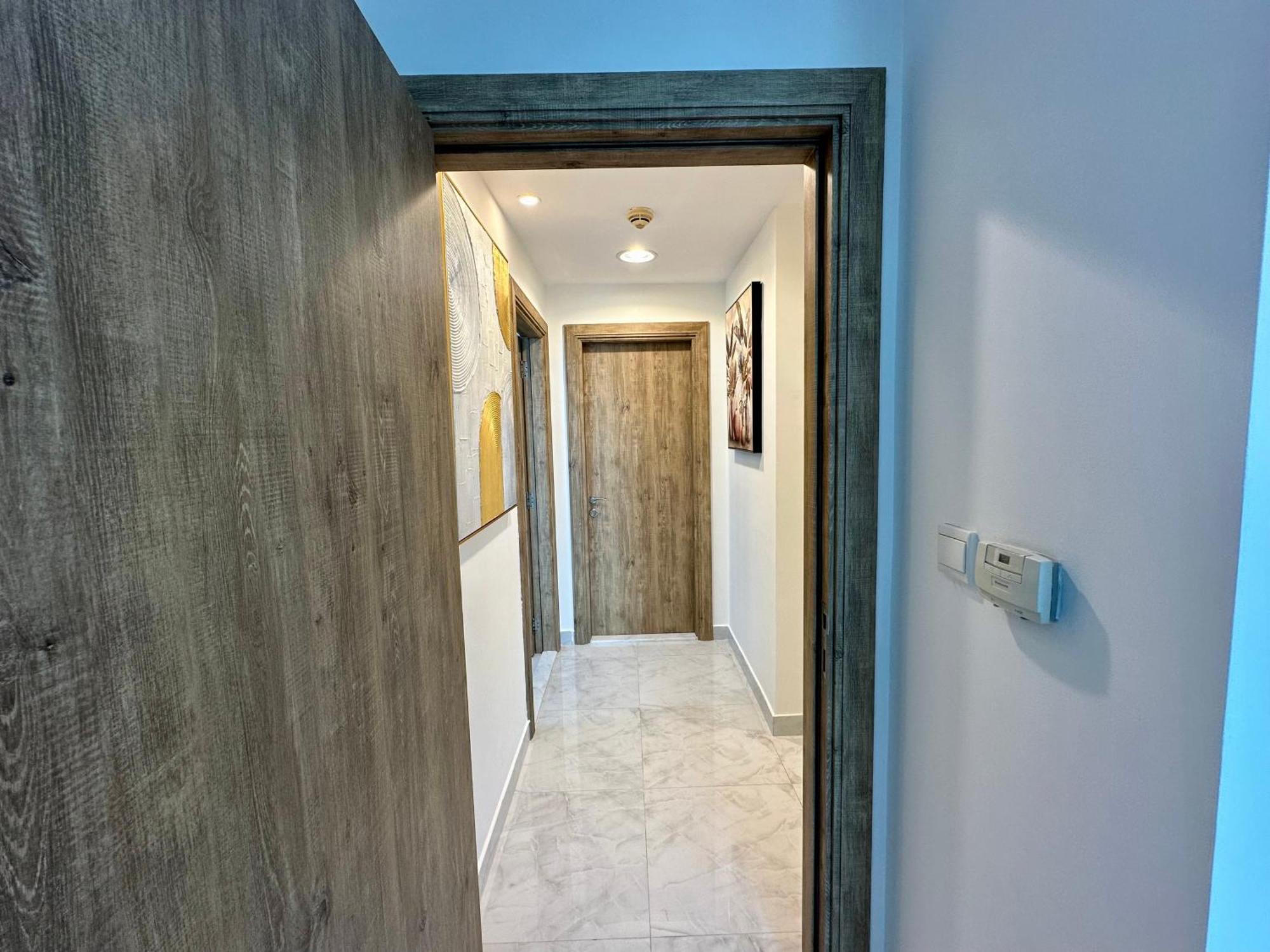 Lux I Executive Tower I Ocean View Apartment Dubai