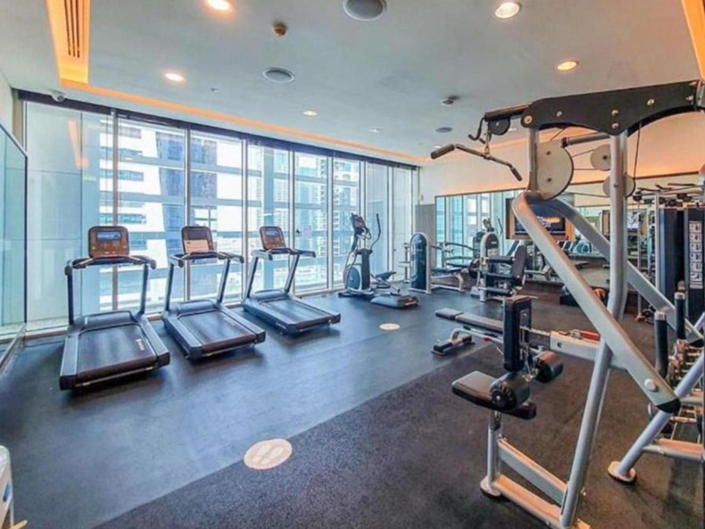 Spacious 3-bedroom Retreat In Jlt With Stunning Views * Dubai