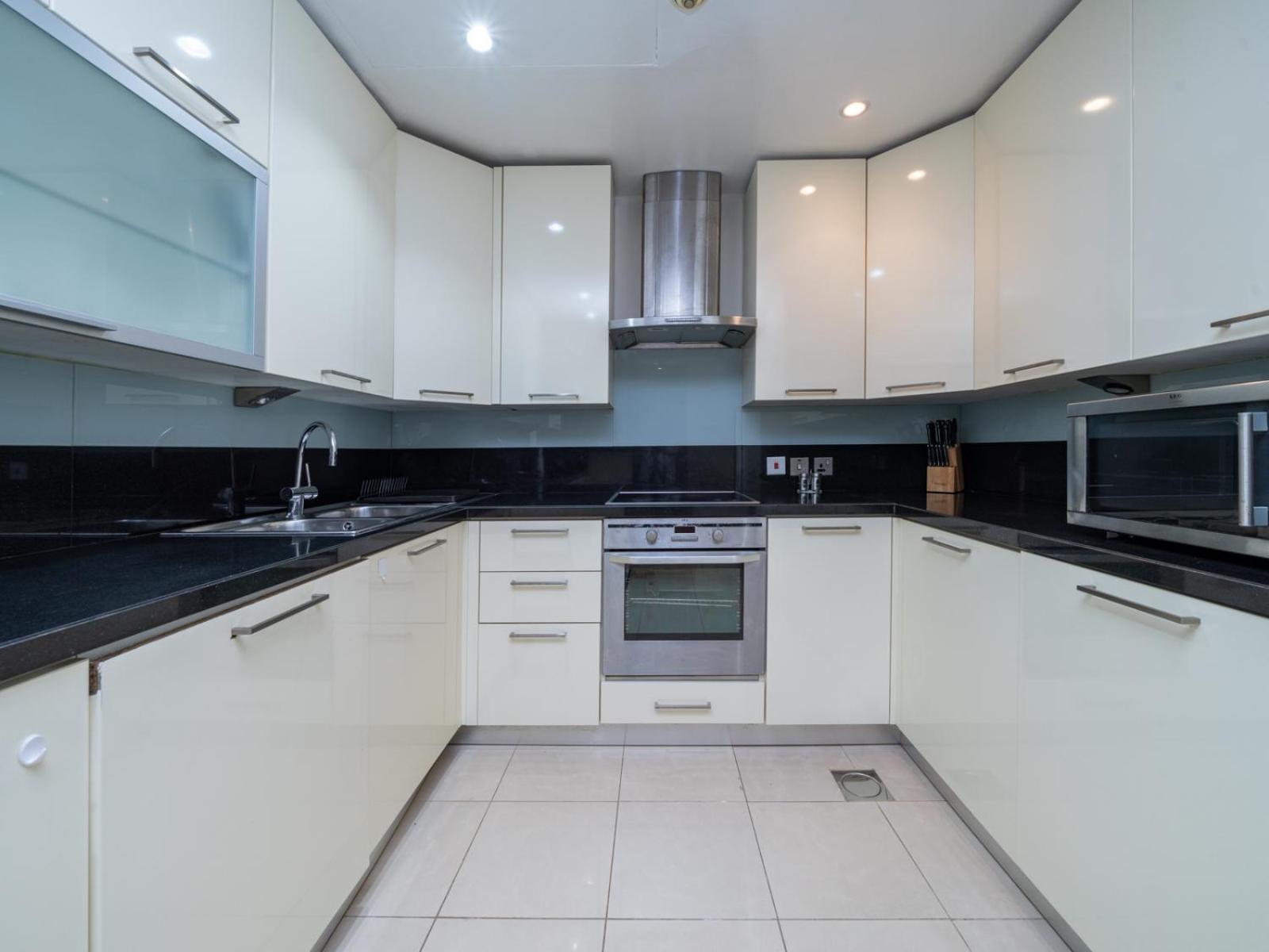 Spacious 3-bedroom Retreat In Jlt With Stunning Views *