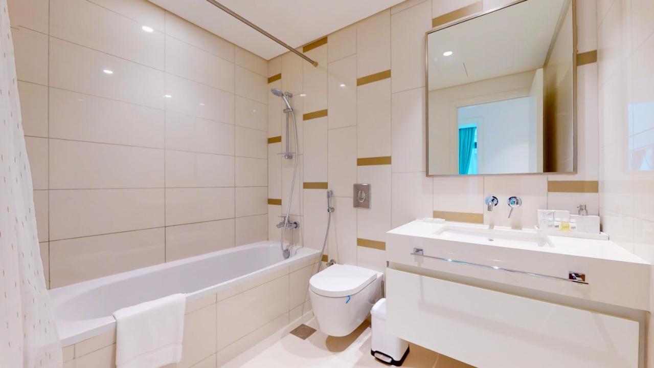 Apartment Vista 2 - Two Bedroom With Partial Sea View Dubai
