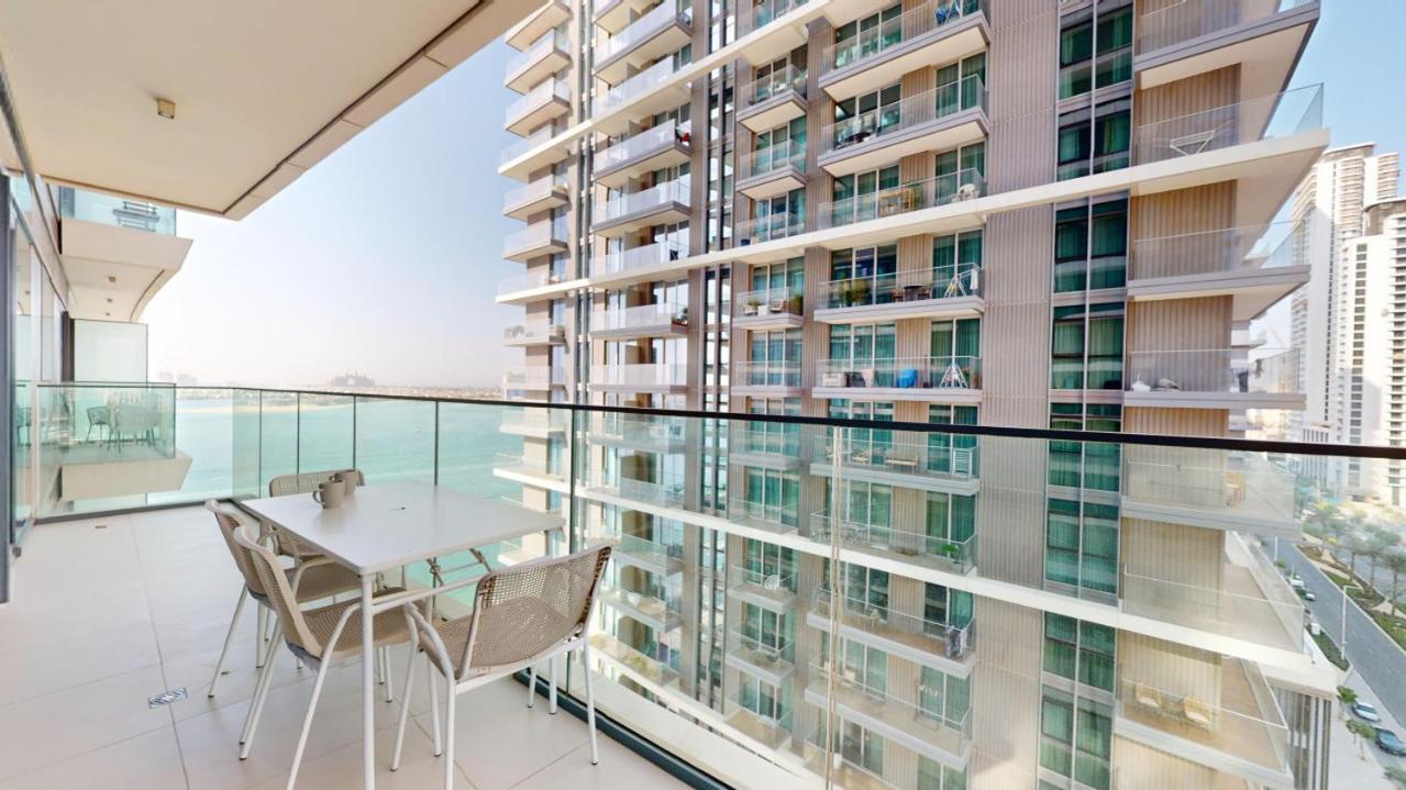 Vista 2 - Two Bedroom With Partial Sea View