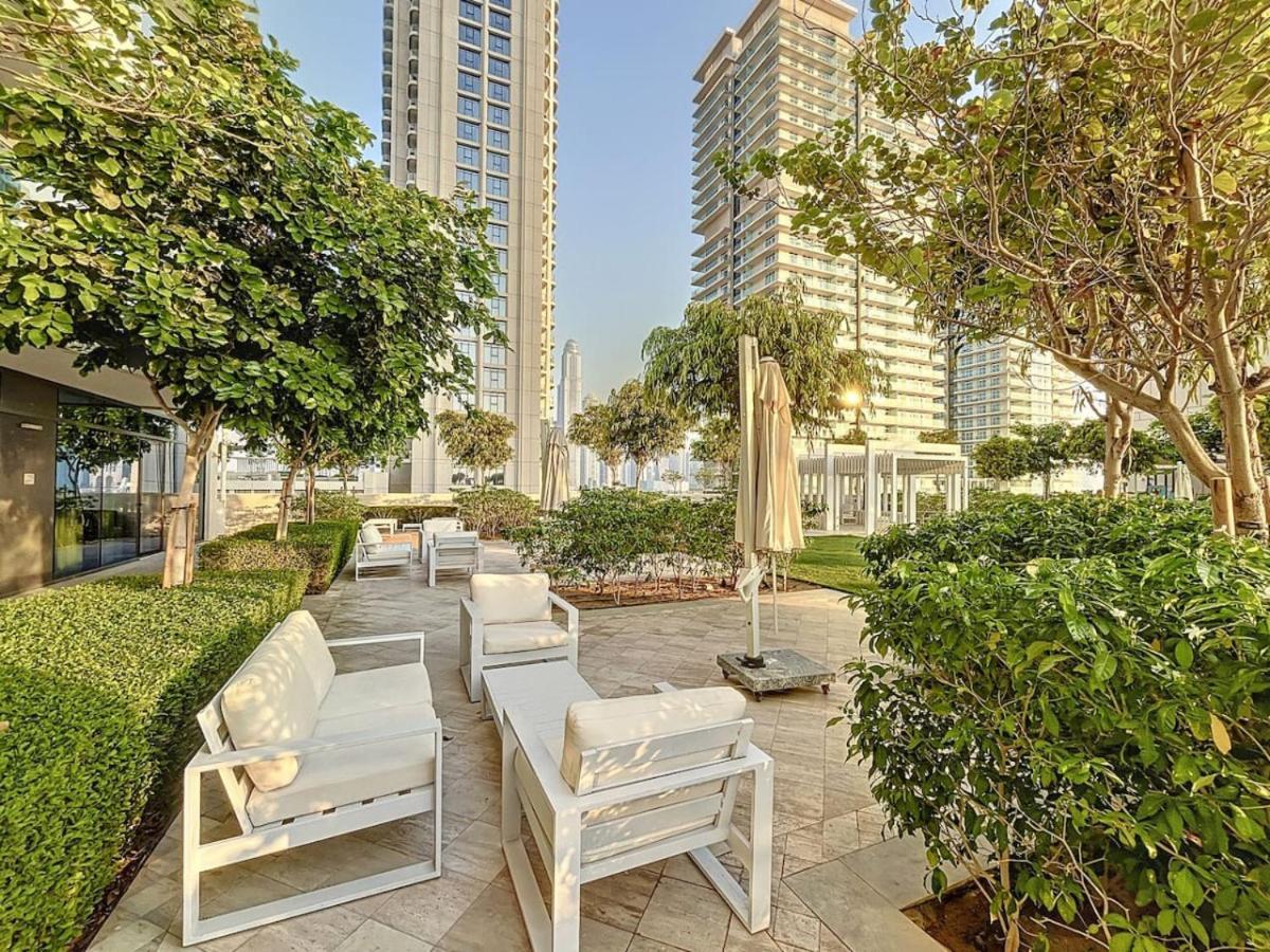 Vista 2 - Two Bedroom With Partial Sea View