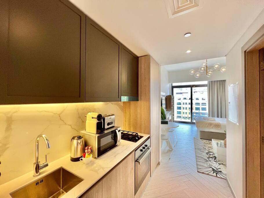Waves - Ideal Retreat, Elegant In Oxford 212 * Dubai