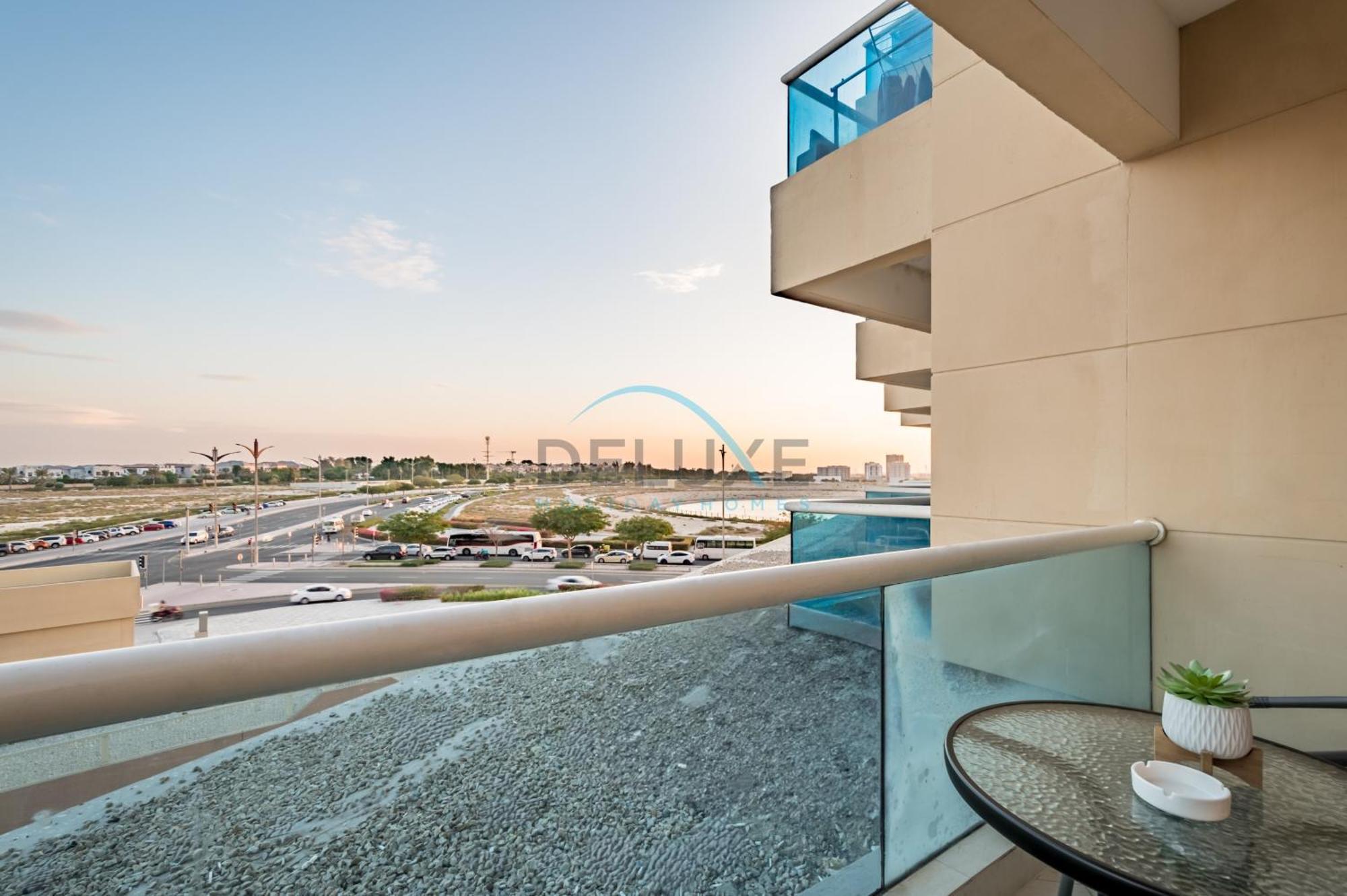 Apartment Chic In The Crescent A, Production By Deluxe Homes