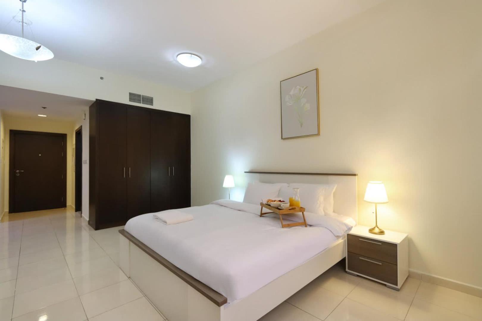 Spacious In Jvc By Livbnb Dubai