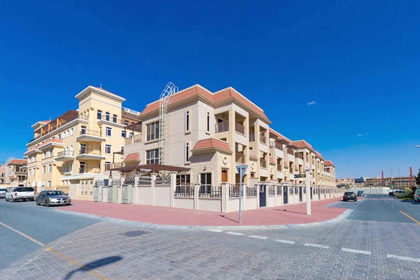 Spacious In Jvc By Livbnb Dubai