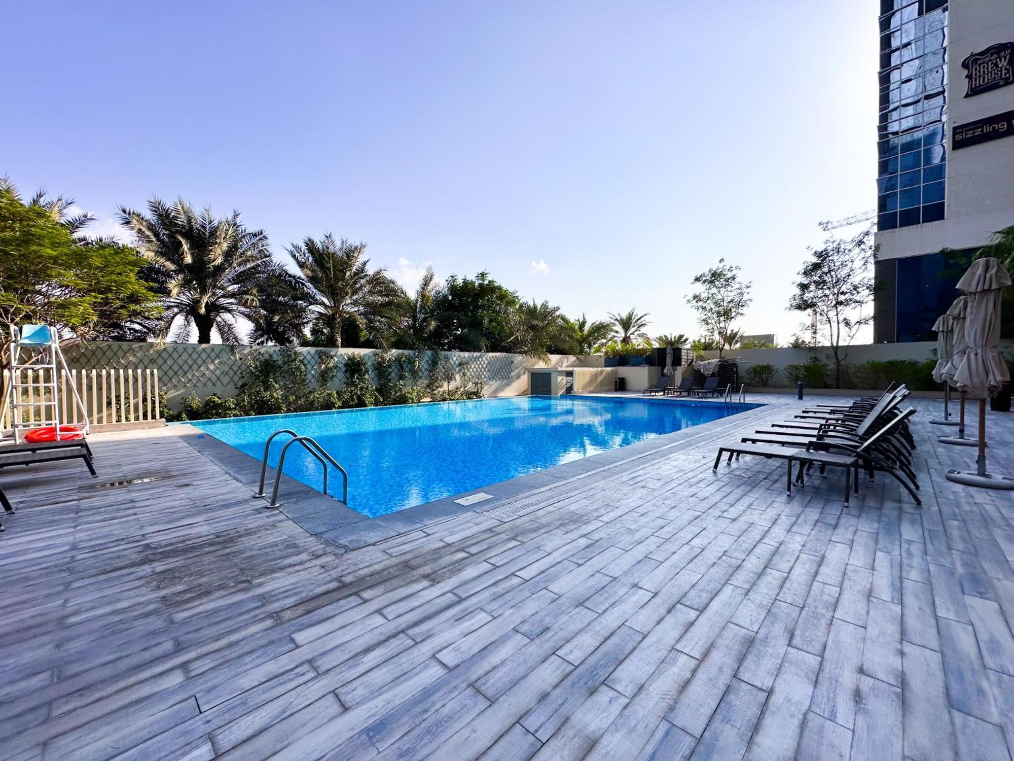 Luxurious 2br In Vezul Residence, Business Bay - 13ab01